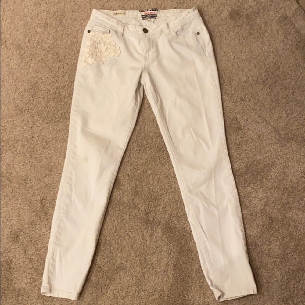 Hot kiss white skinny jeans